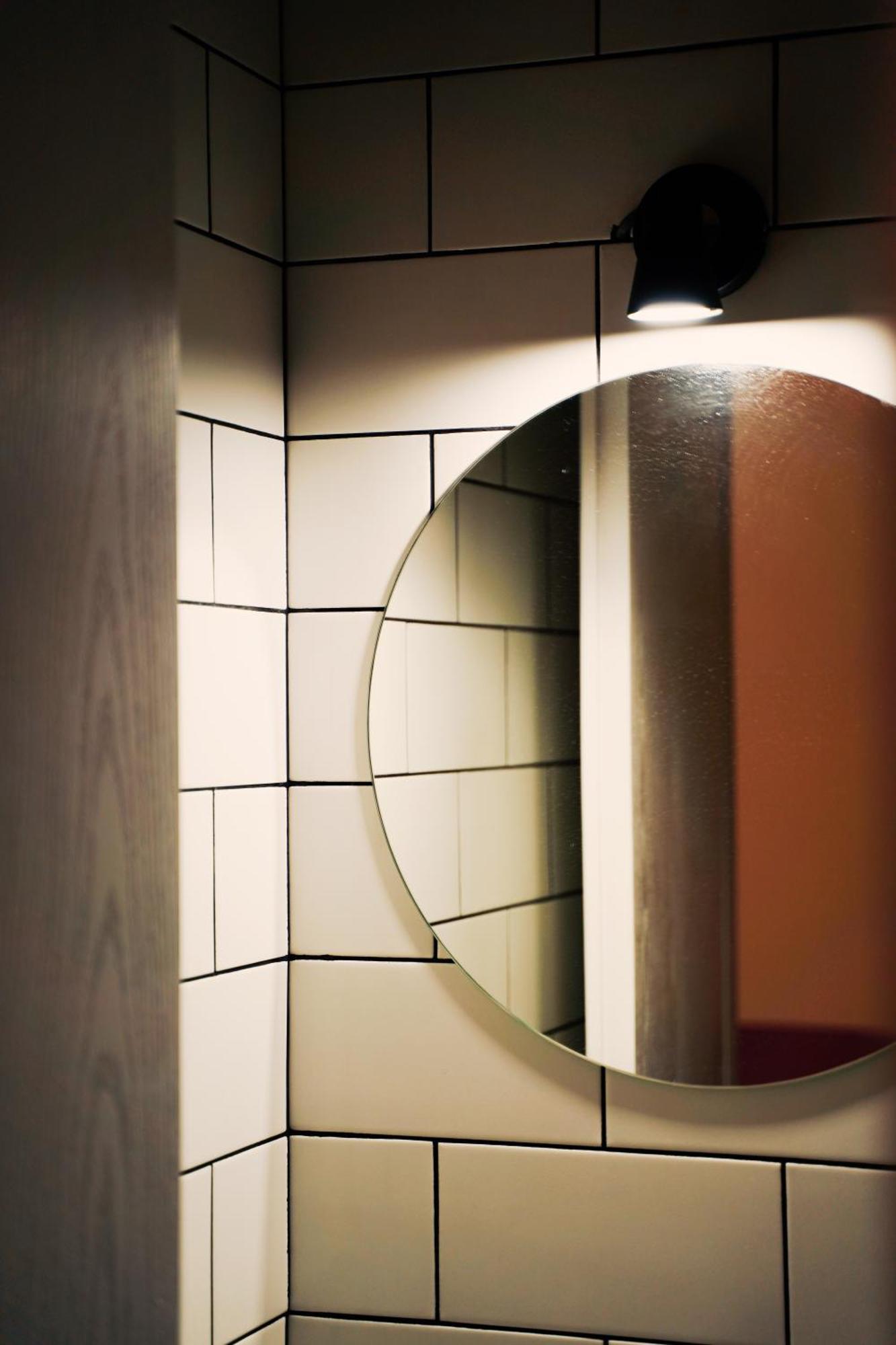 Dro Hotel Kutaisi Bagian luar foto