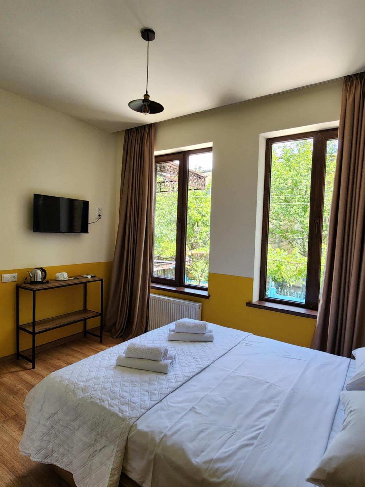 Dro Hotel Kutaisi Bagian luar foto